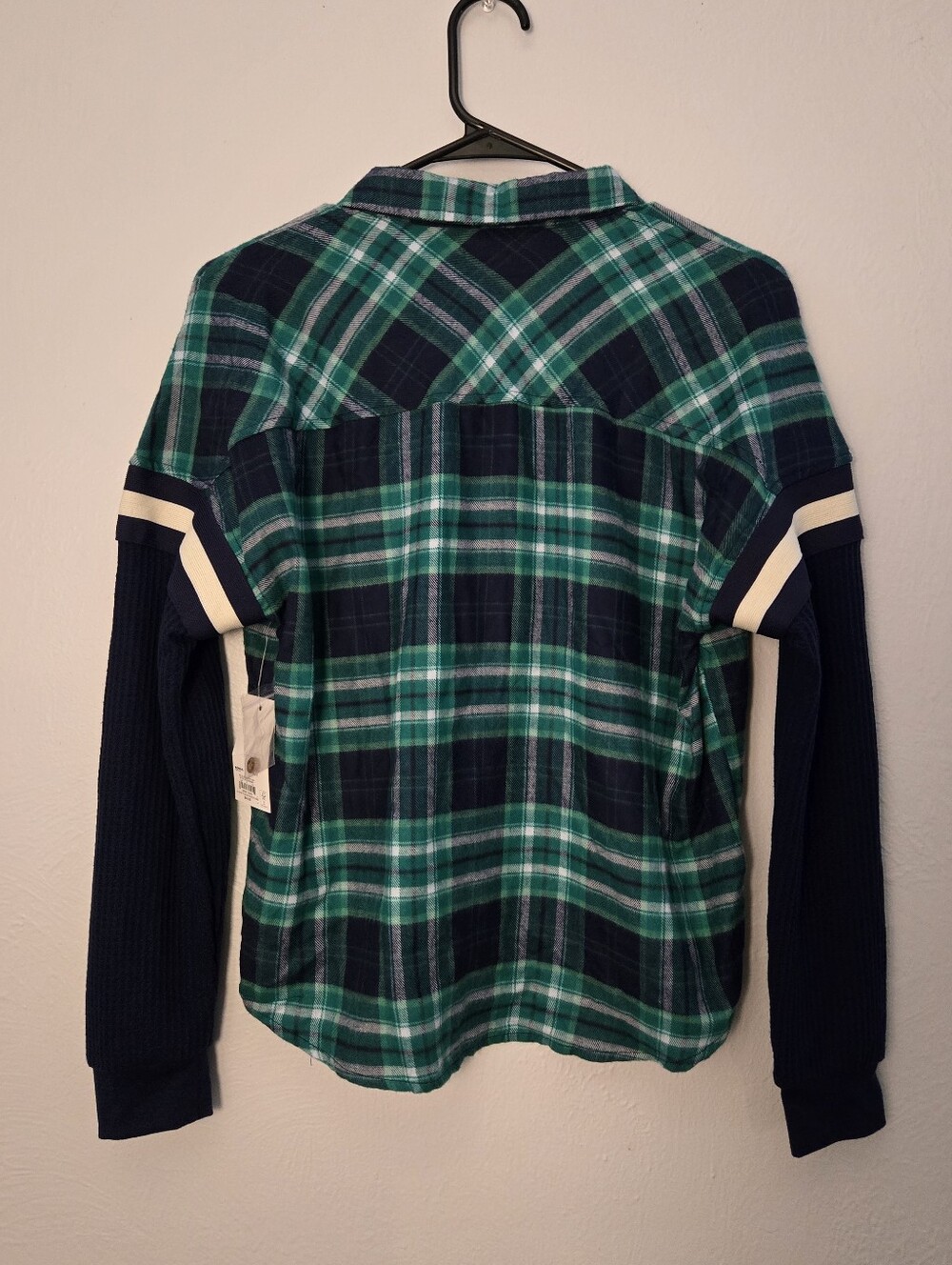 NWT Plaid Green & Blue Button-Up Shirt with Navy Flannel Sleeves, Size Juniors S - Picture 7 of 14
